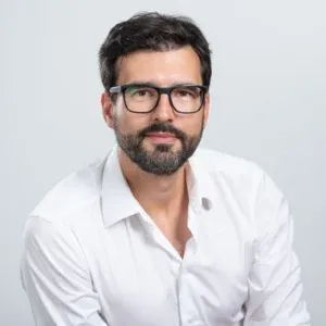 Portrait of Dr. Wawrzyniec Rieder, multidisciplinary endometriosis expert