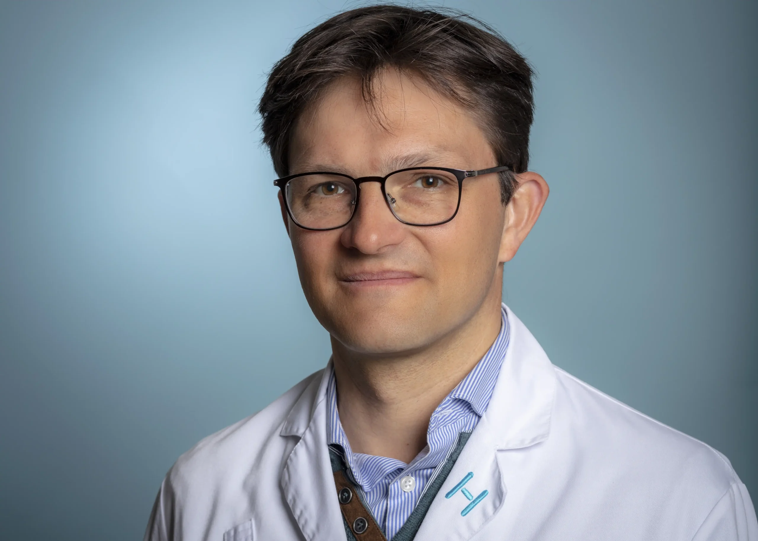 Portrait of Dr. Guibert, expert in gynecological endometriosis care
