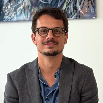 Portrait of Dr. Buono, specialist treating endometriosis in Geneva